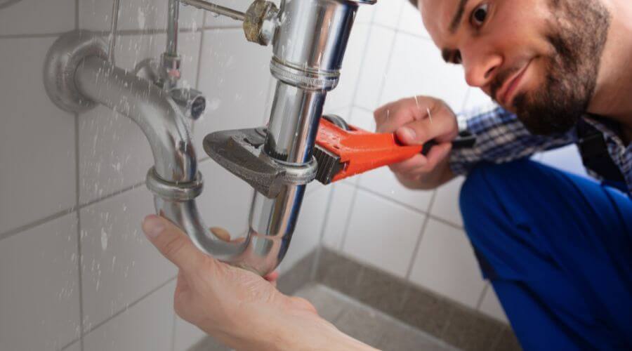 Professional same day plumber services in Forest City, IL